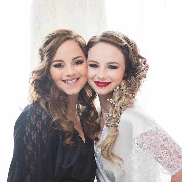 Meet your Posher, Jessica - Picture 1 of 1